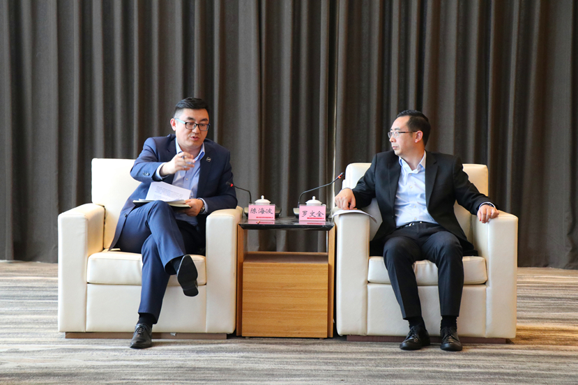 厲害了！人工智能獨角獸深蘭科技與德陽建投簽約啦！羅市長現(xiàn)場見證哦！