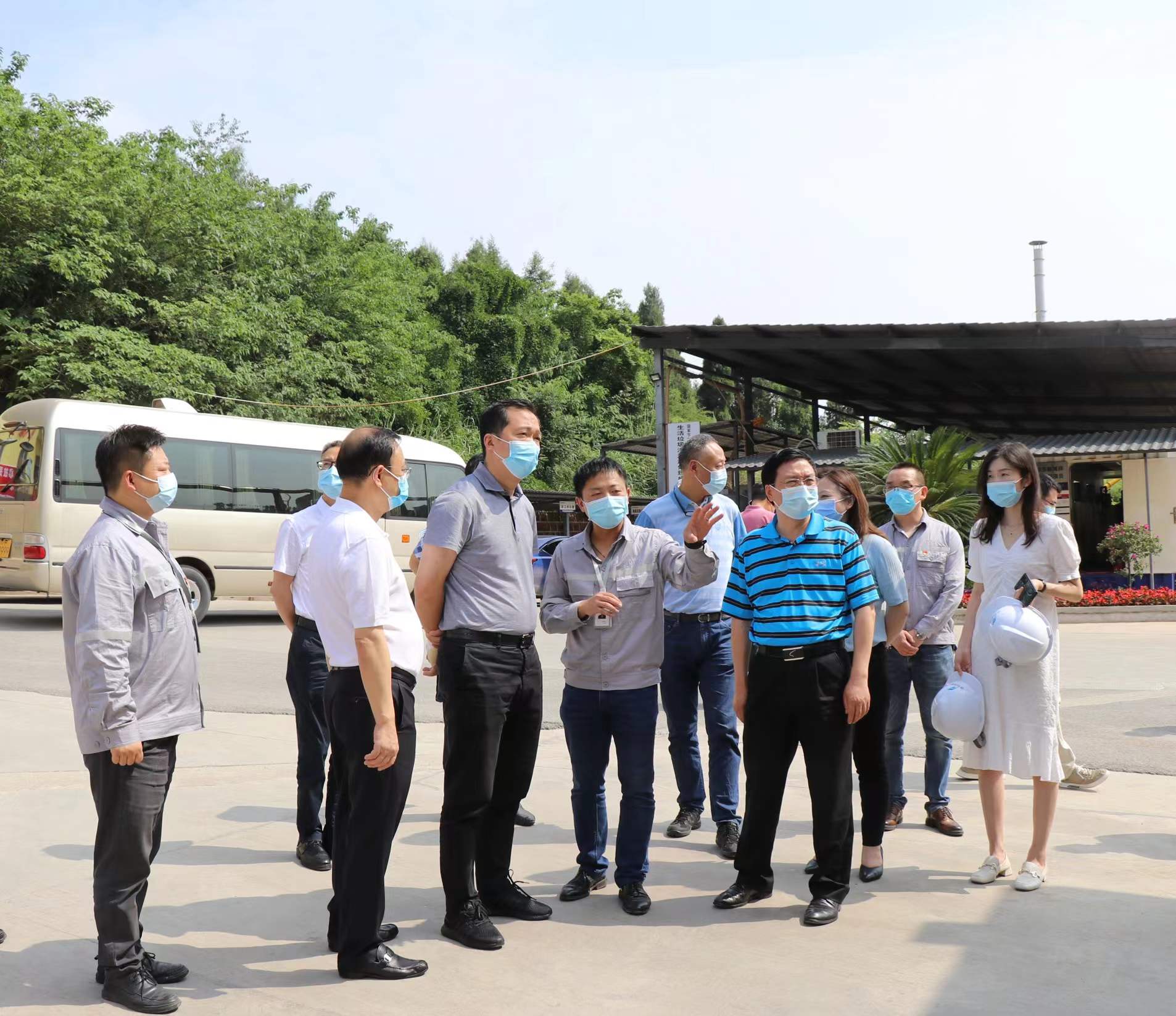 德陽市副市長(zhǎng)向赟到德陽發(fā)展集團(tuán)下屬企業(yè)考察調(diào)研