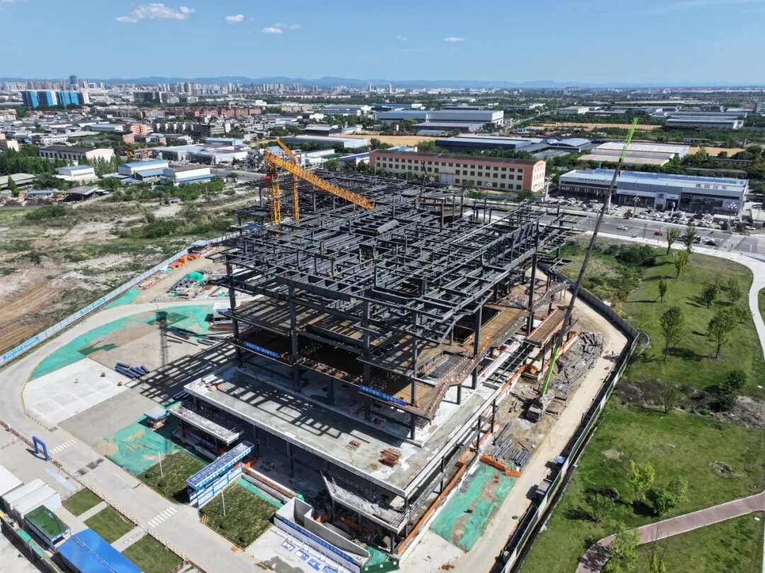 一線傳真│奮斗不止，筑鼎未來——市博物館建設項目主體結(jié)構(gòu)順利封頂